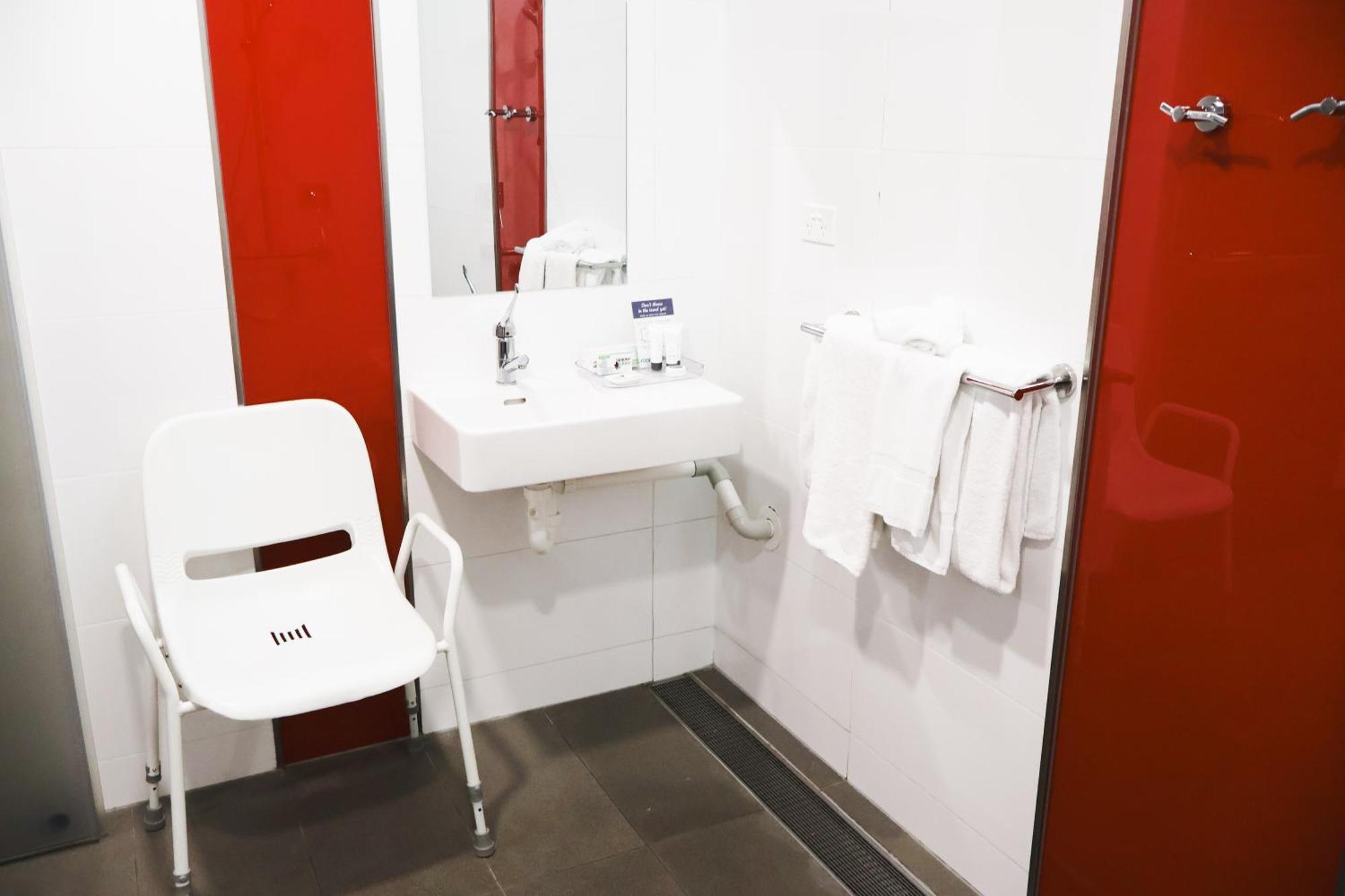 Stay Motel - Formerly Room Motels กิมปี ภายนอก รูปภาพ