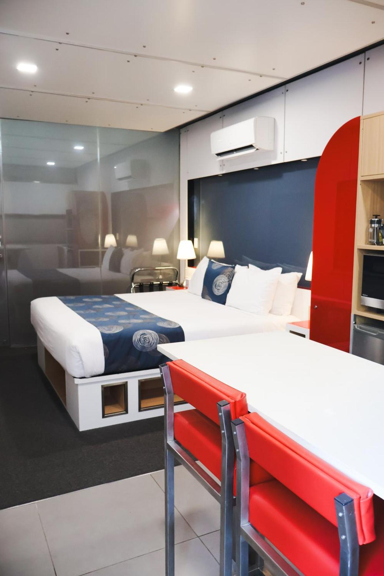 Stay Motel - Formerly Room Motels กิมปี ภายนอก รูปภาพ
