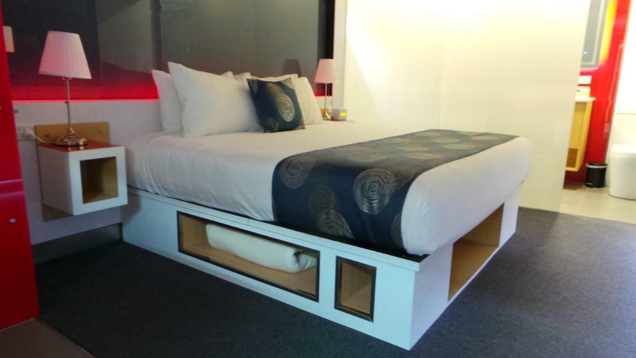 Stay Motel - Formerly Room Motels กิมปี ภายนอก รูปภาพ